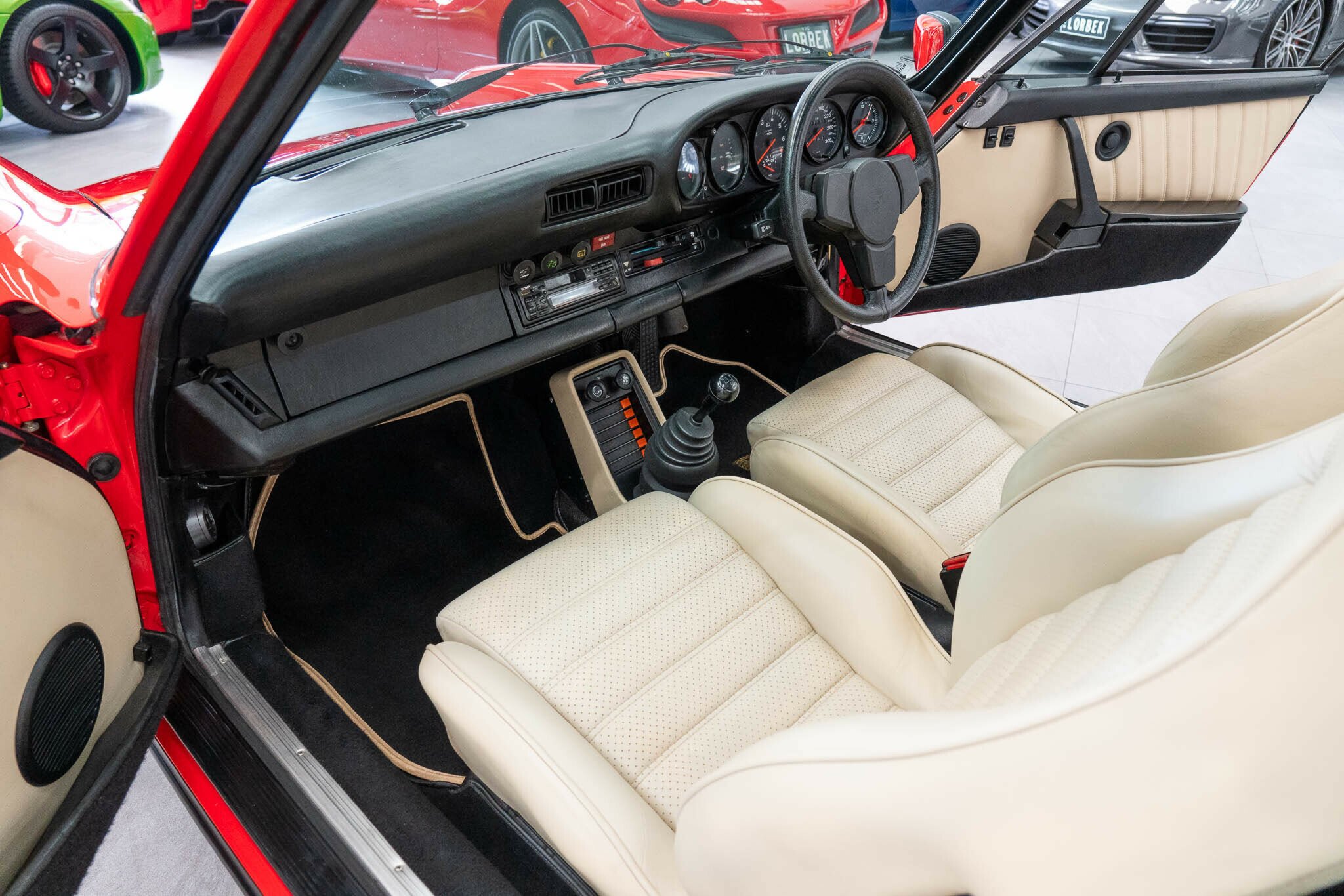 1982 PORSCHE 911 TURBO (930) 4 SP MANUAL 2D COUPE