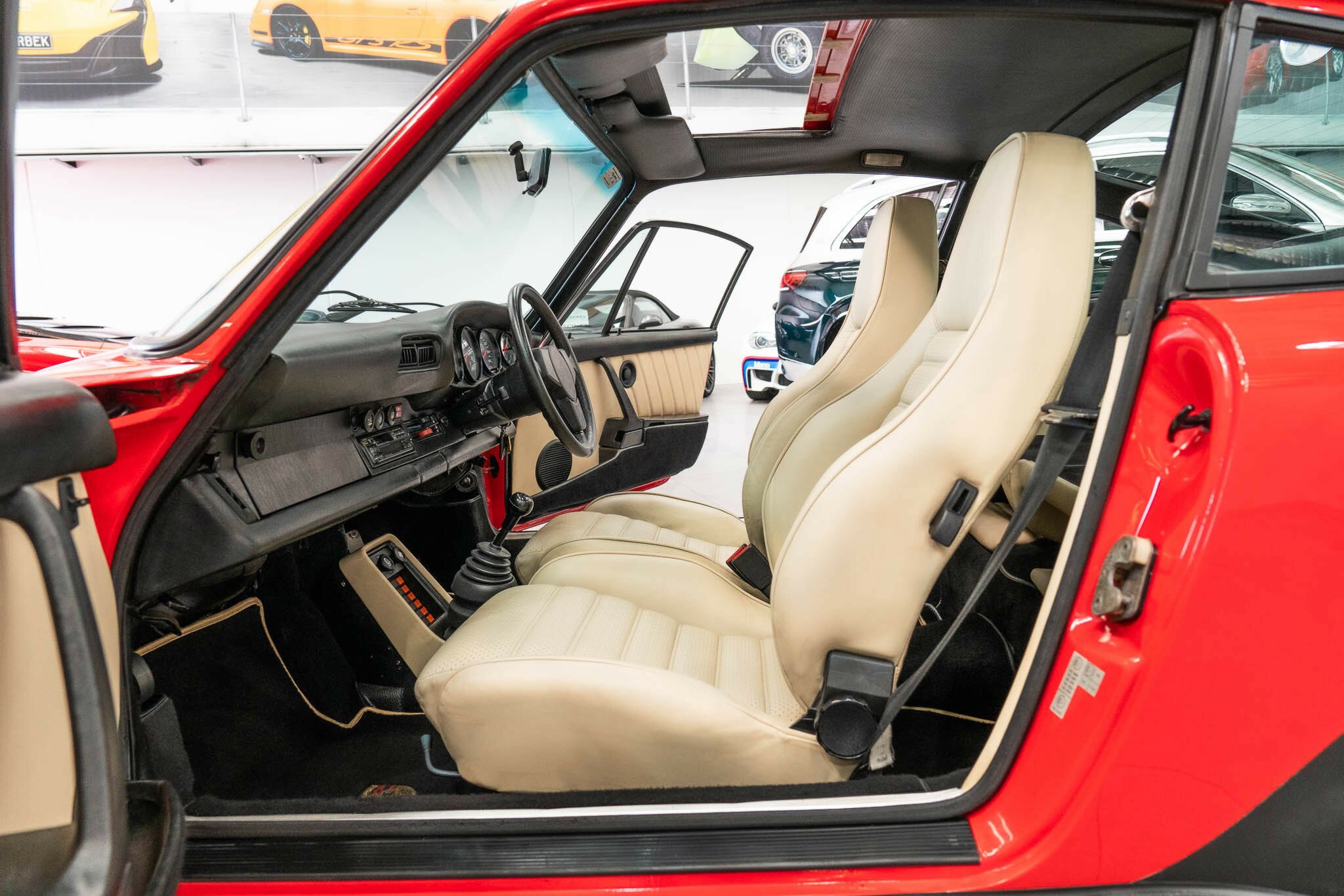 1982 PORSCHE 911 TURBO (930) 4 SP MANUAL 2D COUPE