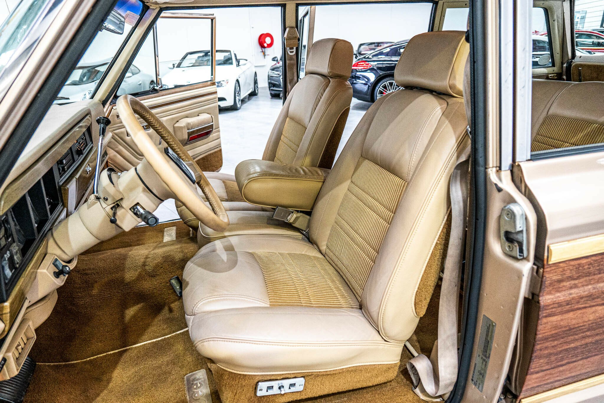 1989 JEEP GRAND WAGONEER SJ WAGON