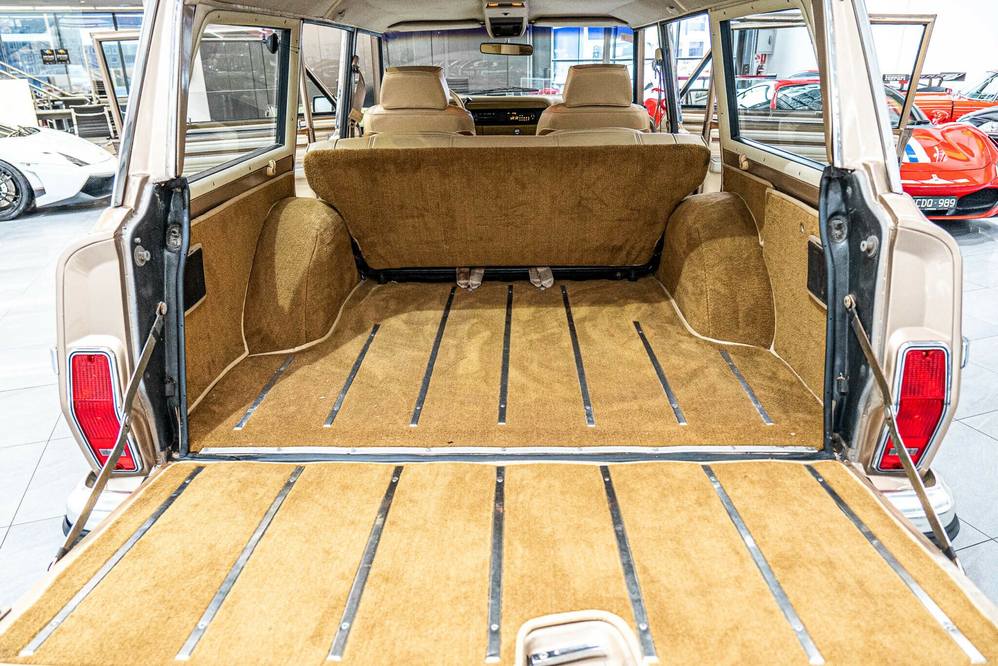 1989 JEEP GRAND WAGONEER SJ WAGON
