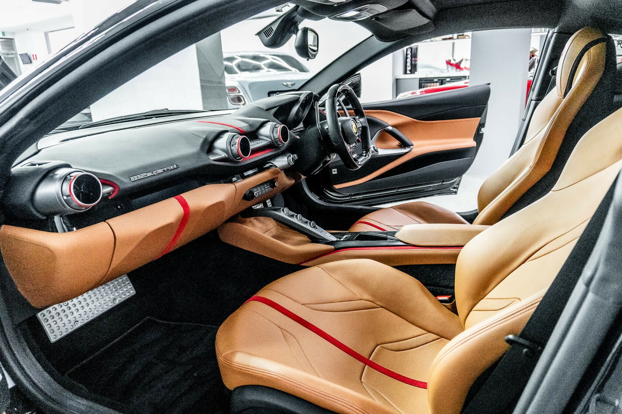 2018 FERRARI 812 F152 SUPERFAST 7 SP AUTOMATIC 2D COUPE