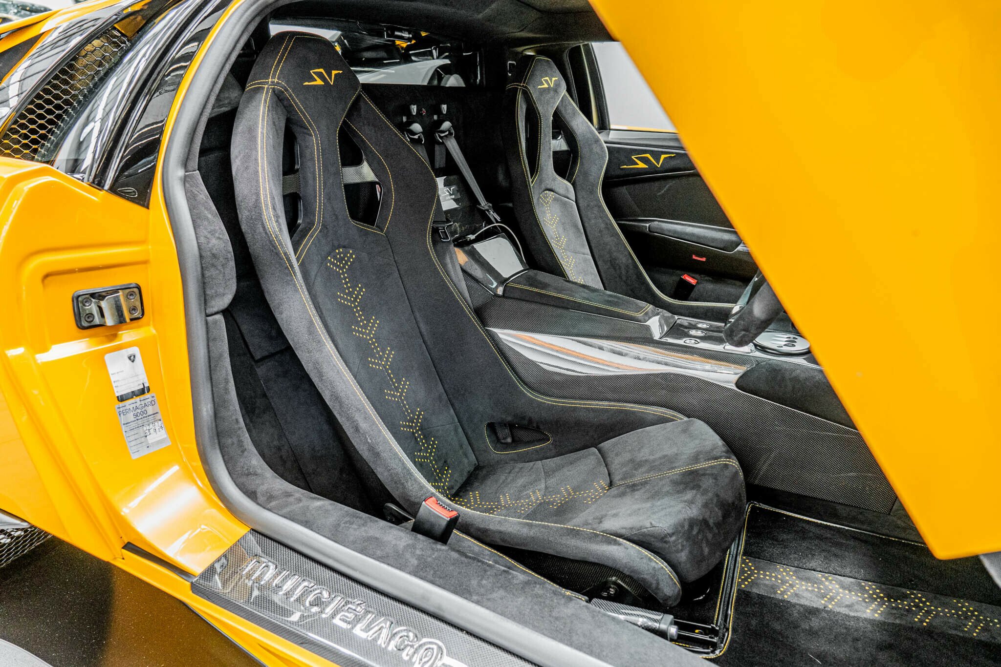 2010 LAMBORGHINI MURCIELAGO LP670-4 SV 6 SP AUTOMATIC 2D COUPE