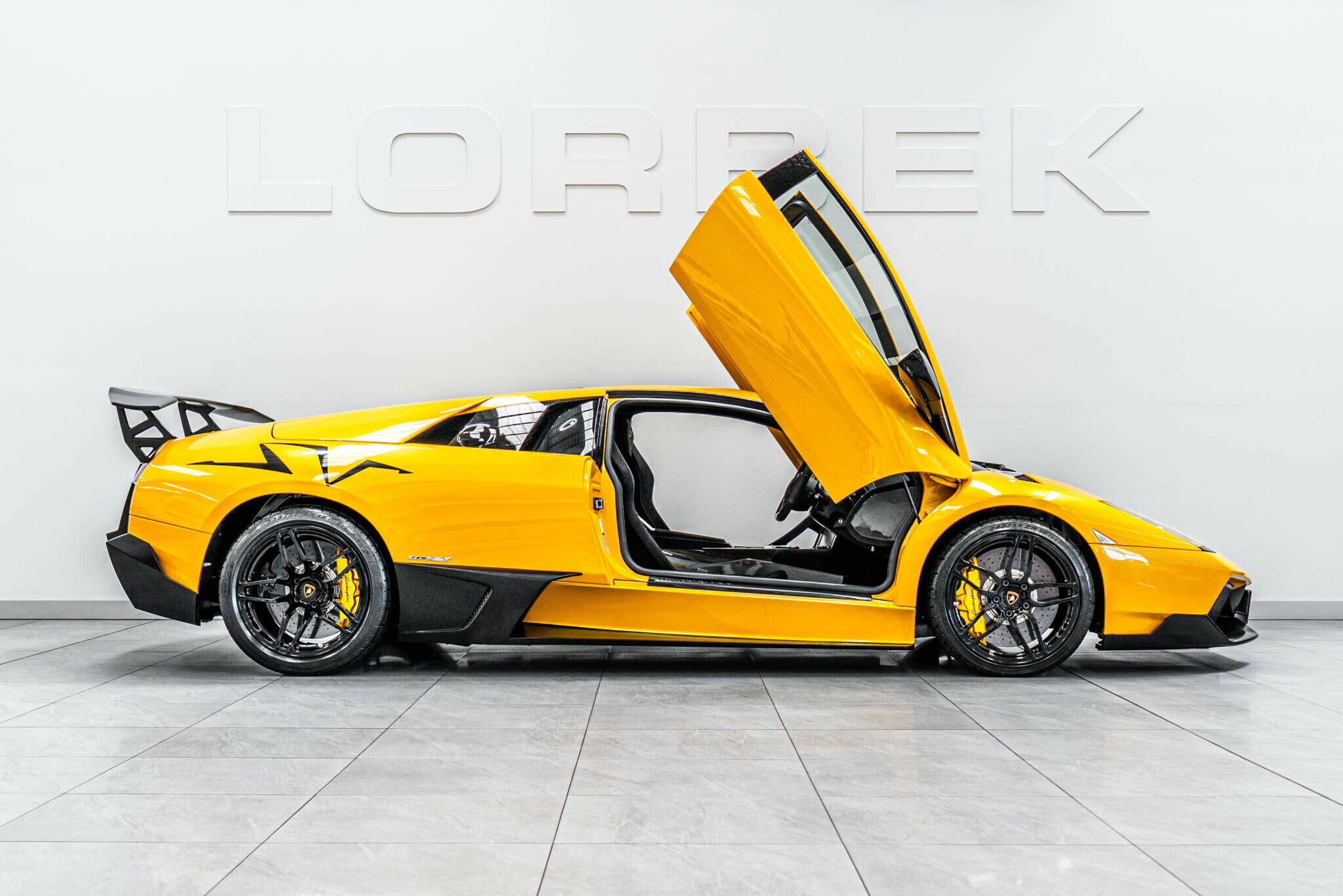 2010 LAMBORGHINI MURCIELAGO LP670-4 SV 6 SP AUTOMATIC 2D COUPE