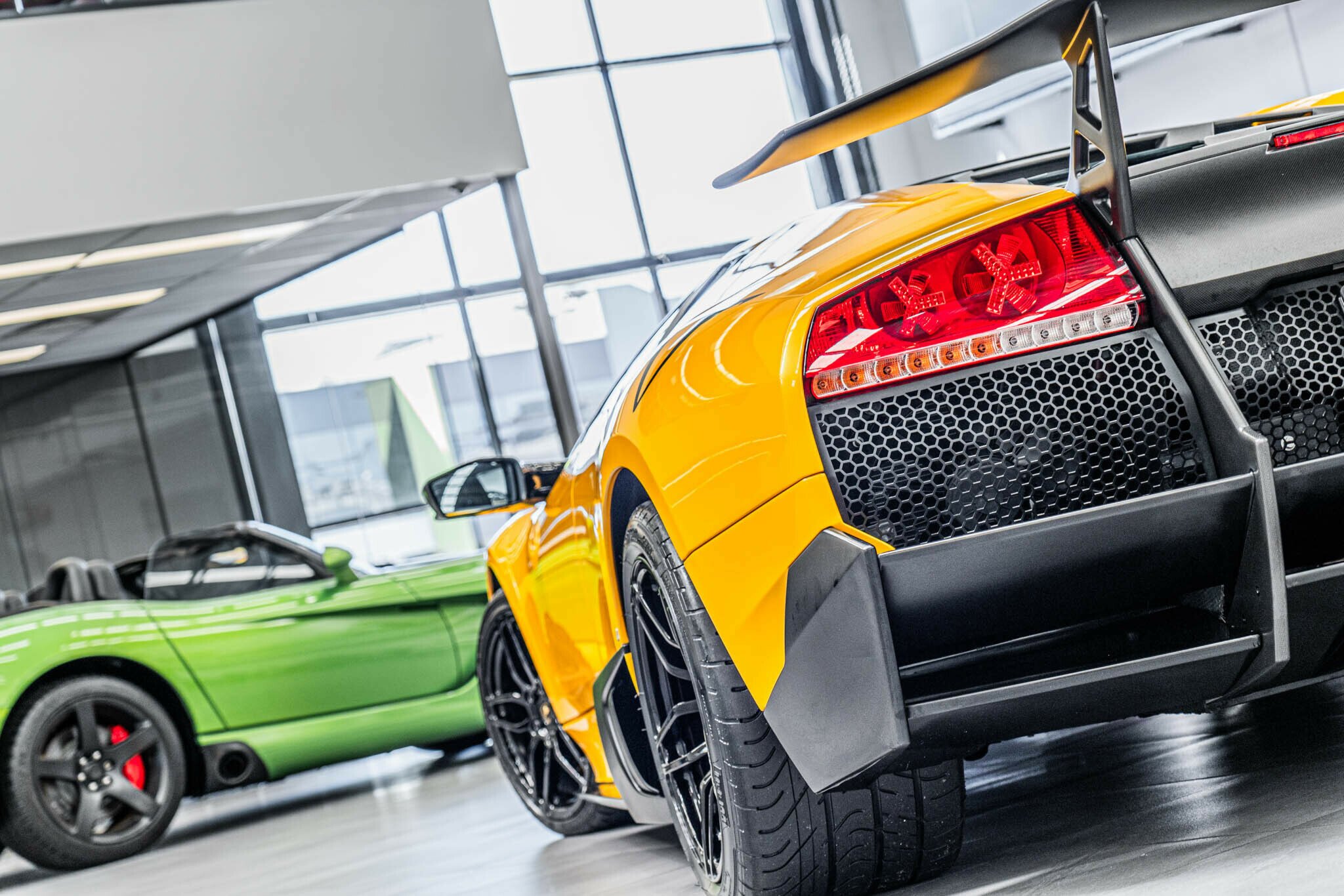 2010 LAMBORGHINI MURCIELAGO LP670-4 SV 6 SP AUTOMATIC 2D COUPE