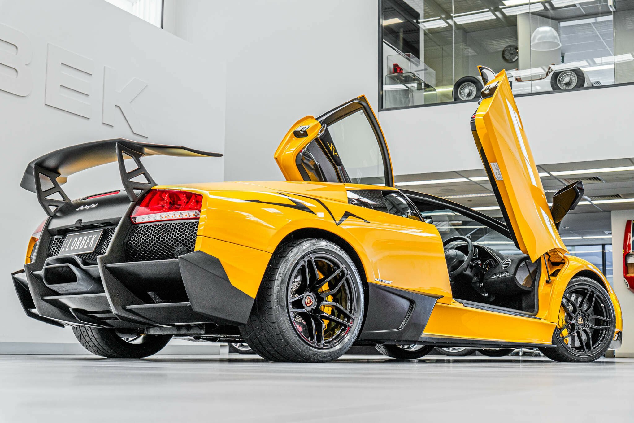 2010 LAMBORGHINI MURCIELAGO LP670-4 SV 6 SP AUTOMATIC 2D COUPE