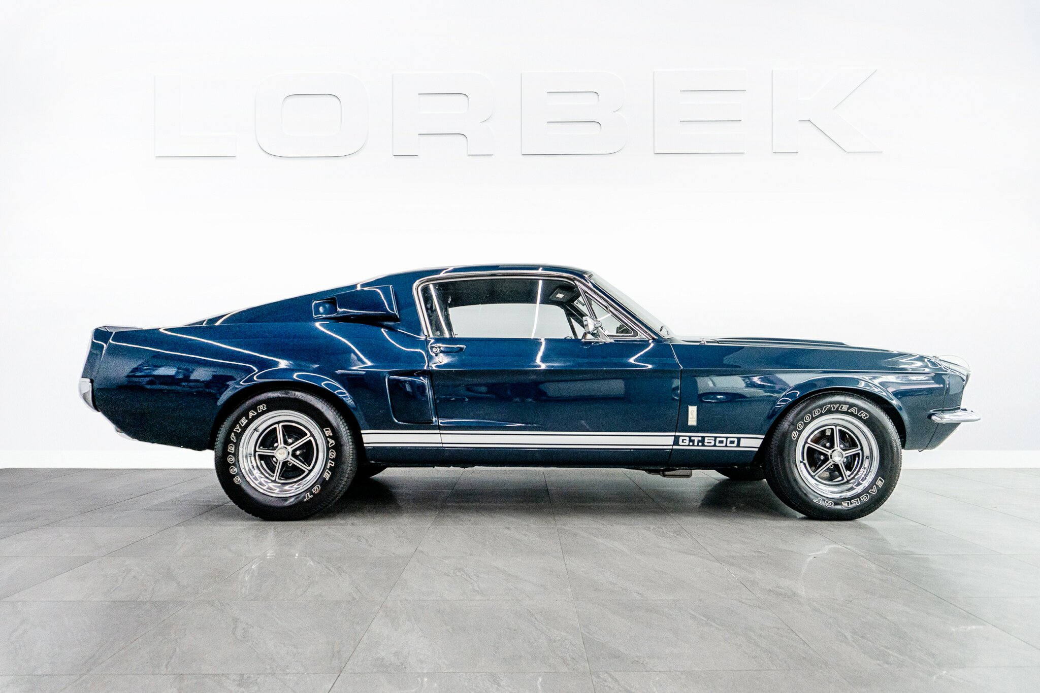 1967 FORD MUSTANG 428 SHELBY GT500 4 SP AUTOMATIC 2D COUPE