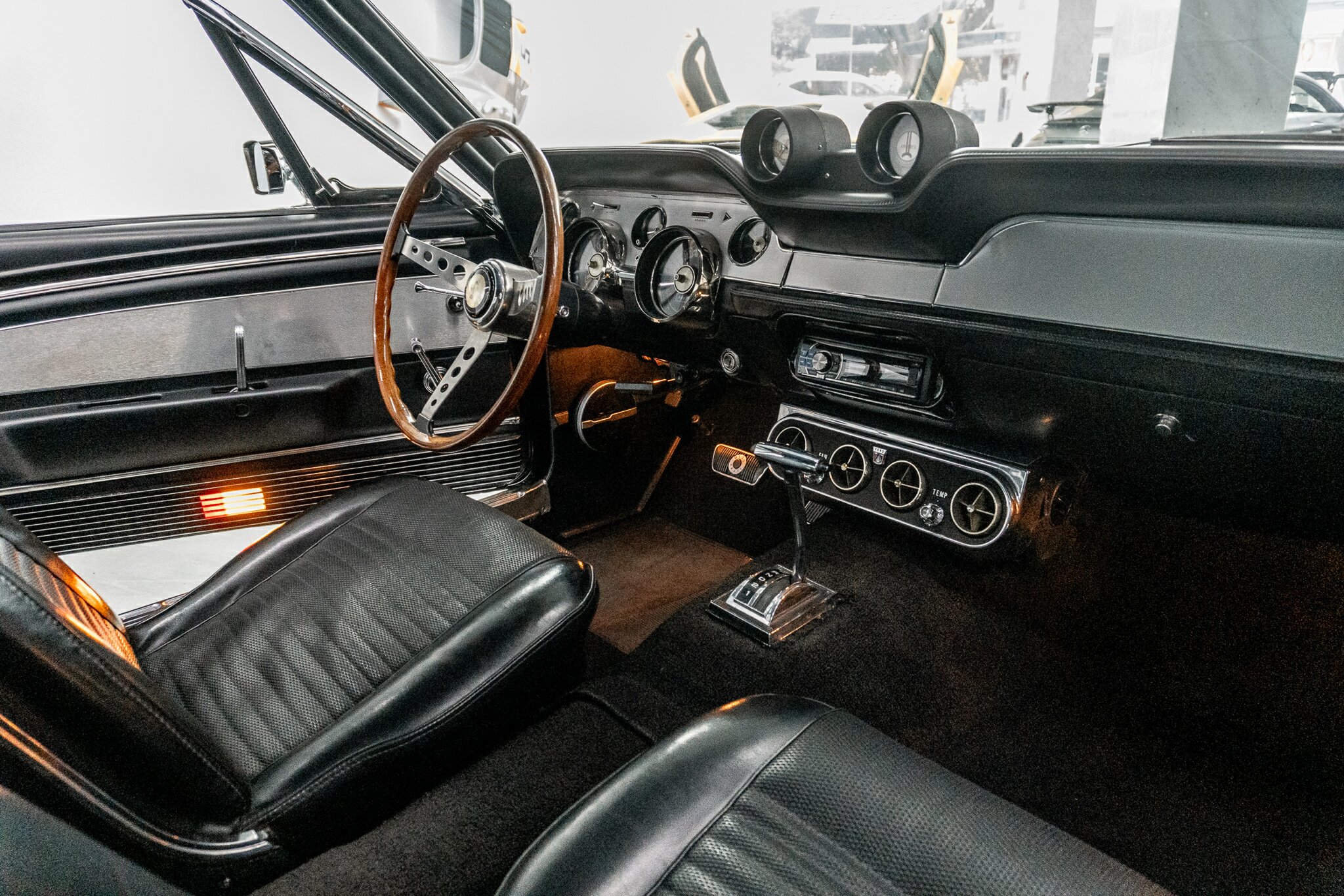 1967 FORD MUSTANG 428 SHELBY GT500 4 SP AUTOMATIC 2D COUPE