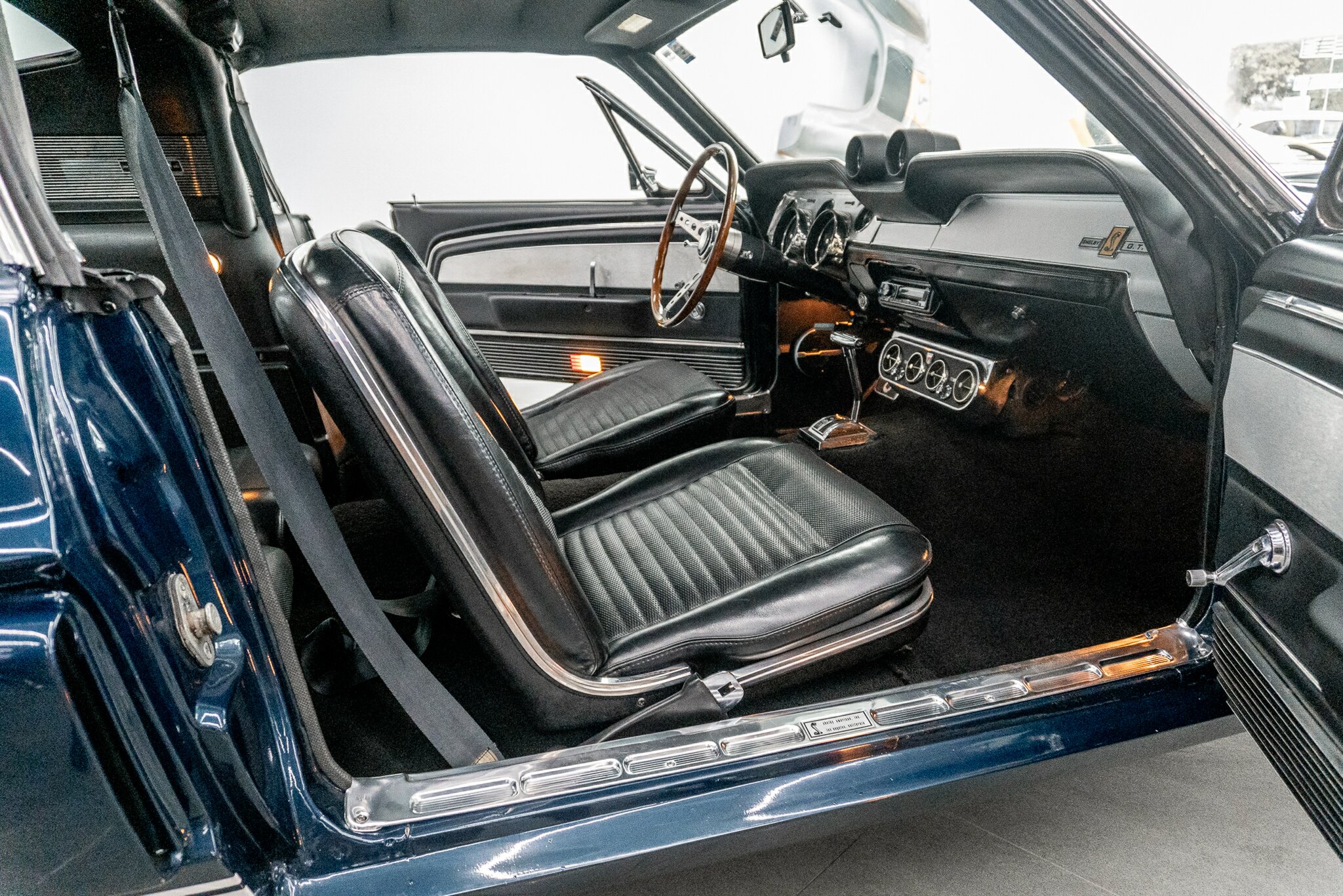 1967 FORD MUSTANG 428 SHELBY GT500 4 SP AUTOMATIC 2D COUPE