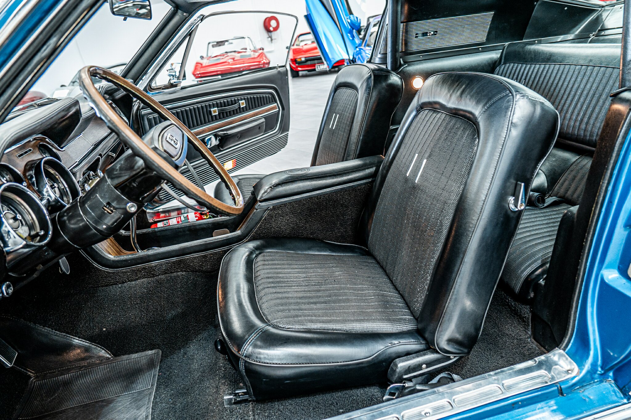 1968 FORD MUSTANG SHELBY GT500 KR 3 SP AUTOMATIC 2D FASTBACK