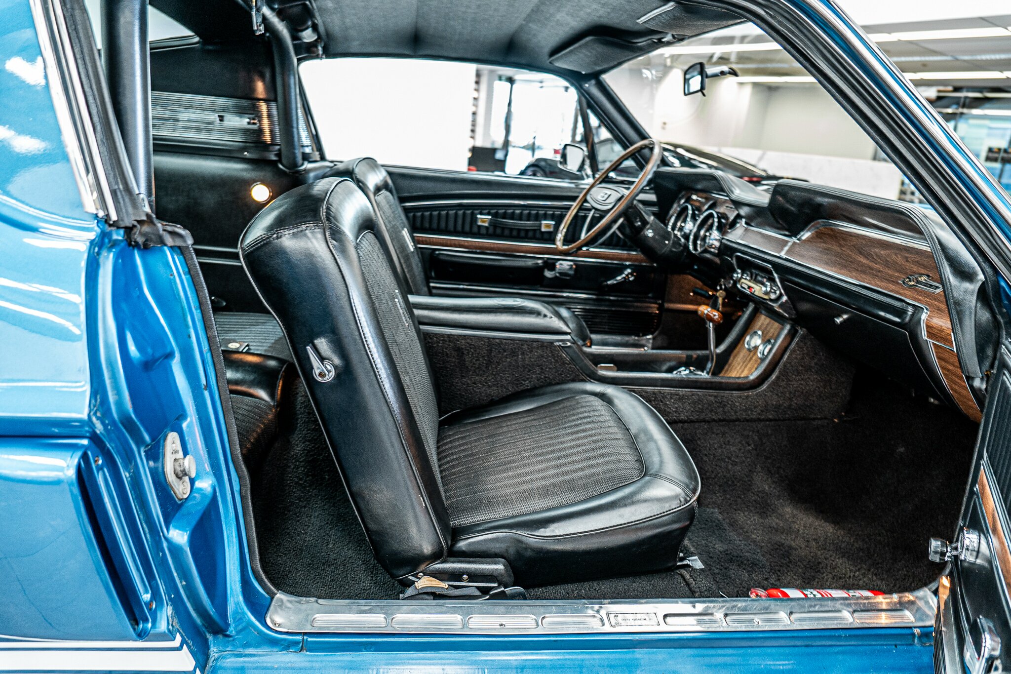 1968 FORD MUSTANG SHELBY GT500 KR 3 SP AUTOMATIC 2D FASTBACK