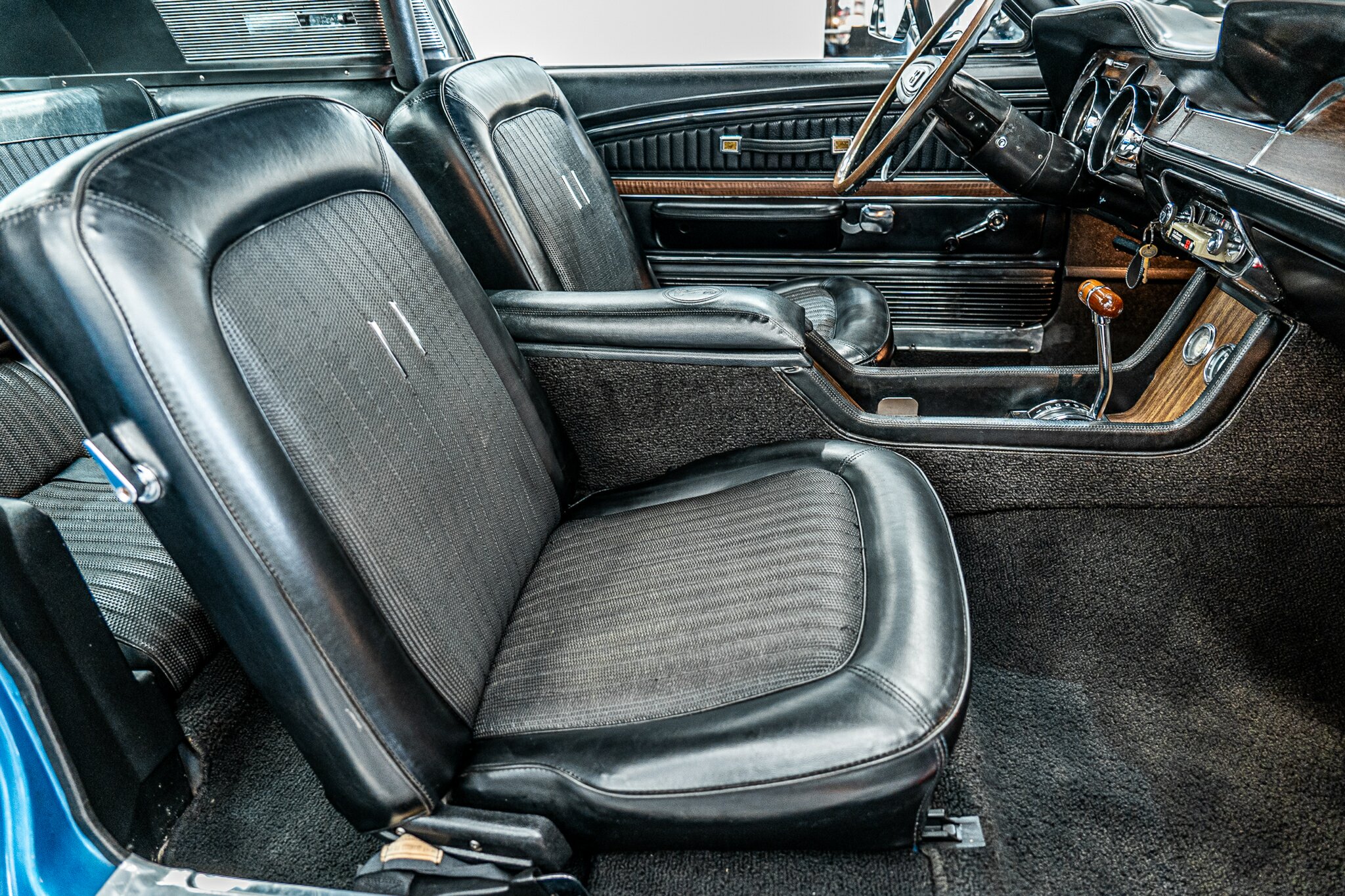 1968 FORD MUSTANG SHELBY GT500 KR 3 SP AUTOMATIC 2D FASTBACK