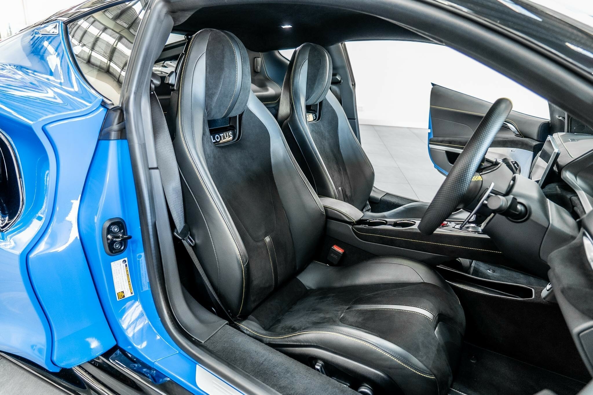 2023 LOTUS EMIRA MY23 1ST EDITION 6 SP AUTOMATIC 2D COUPE