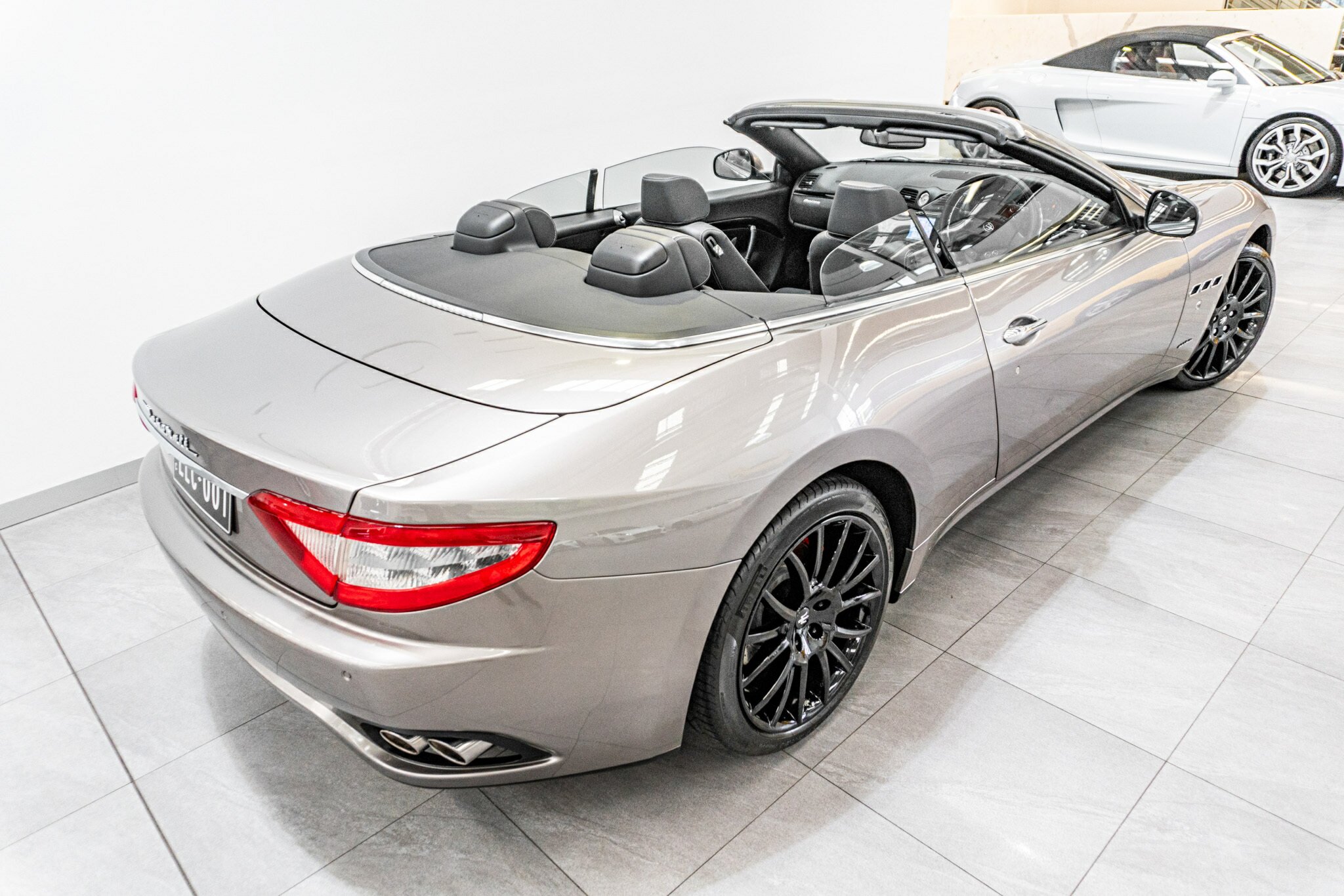 2010 MASERATI GRANCABRIO 6 SP AUTOMATIC 2D CONVERTIBLE