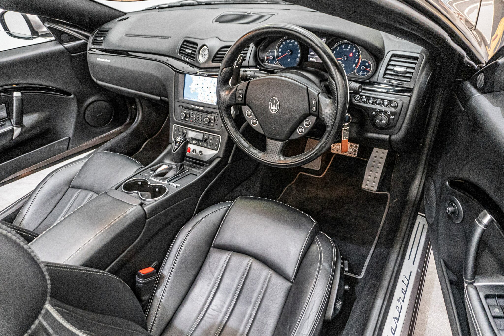 2010 MASERATI GRANCABRIO 6 SP AUTOMATIC 2D CONVERTIBLE