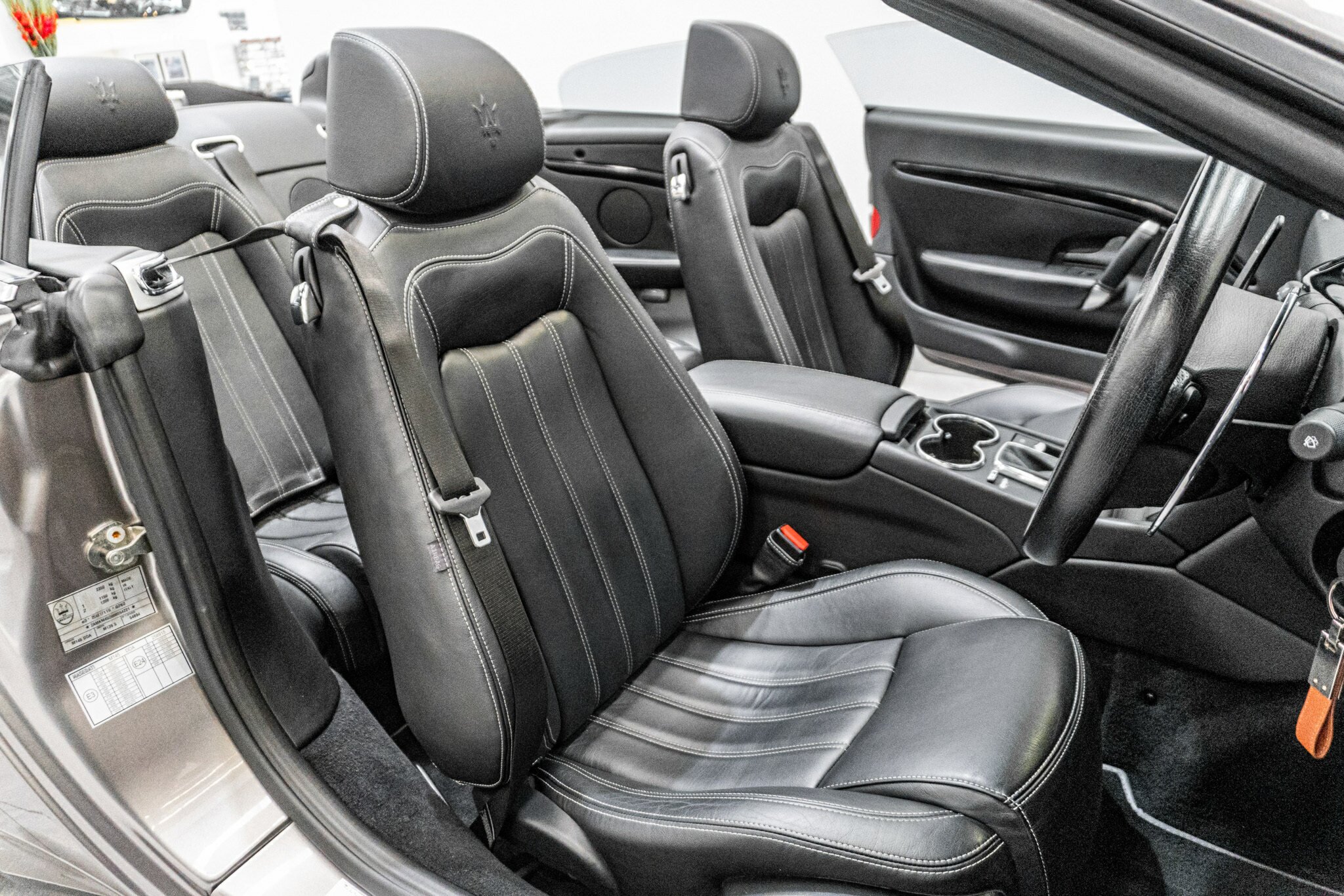 2010 MASERATI GRANCABRIO 6 SP AUTOMATIC 2D CONVERTIBLE