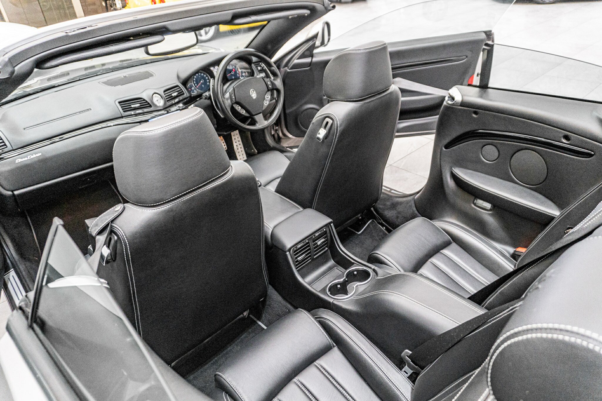 2010 MASERATI GRANCABRIO 6 SP AUTOMATIC 2D CONVERTIBLE