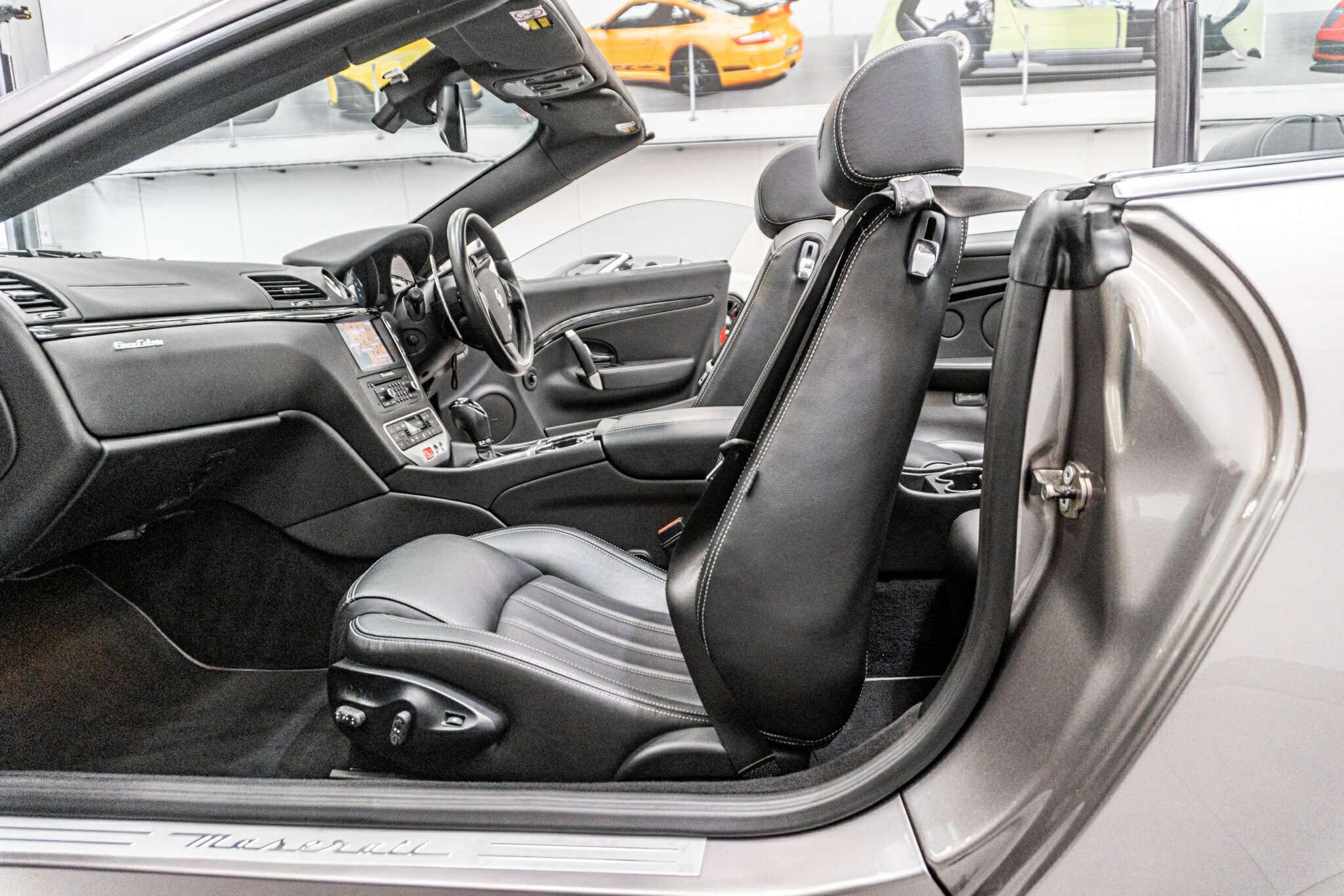 2010 MASERATI GRANCABRIO 6 SP AUTOMATIC 2D CONVERTIBLE