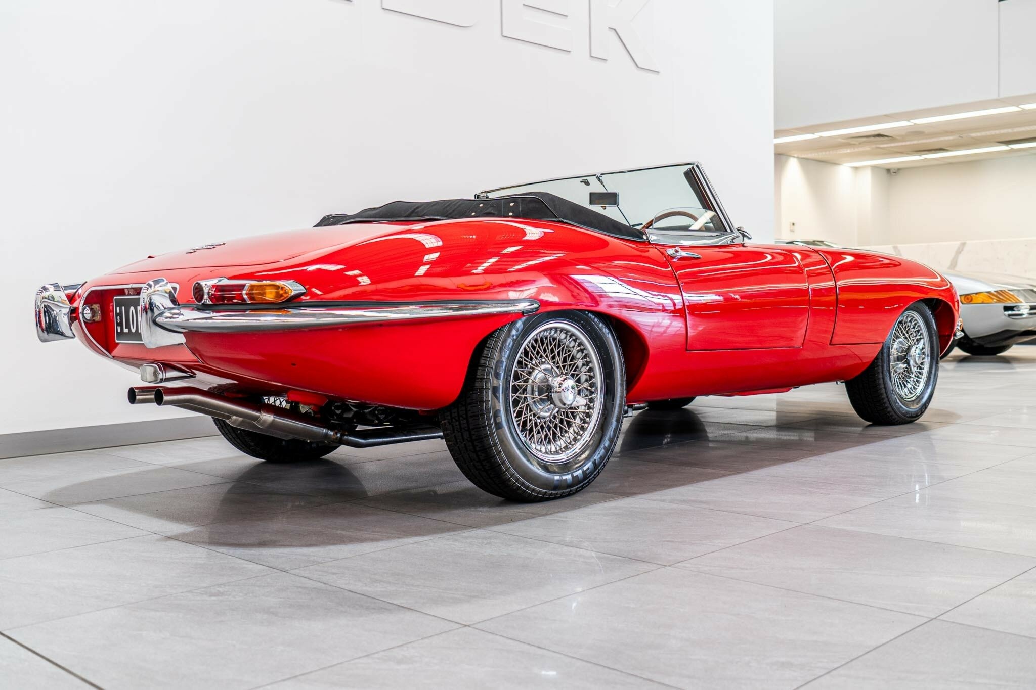 1965 JAGUAR E TYPE SERIES 1 4.2 4 SP MANUAL 2D ROADSTER