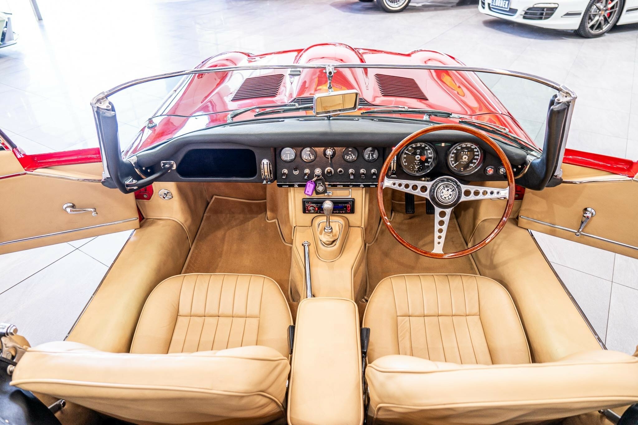1965 JAGUAR E TYPE SERIES 1 4.2 4 SP MANUAL 2D ROADSTER