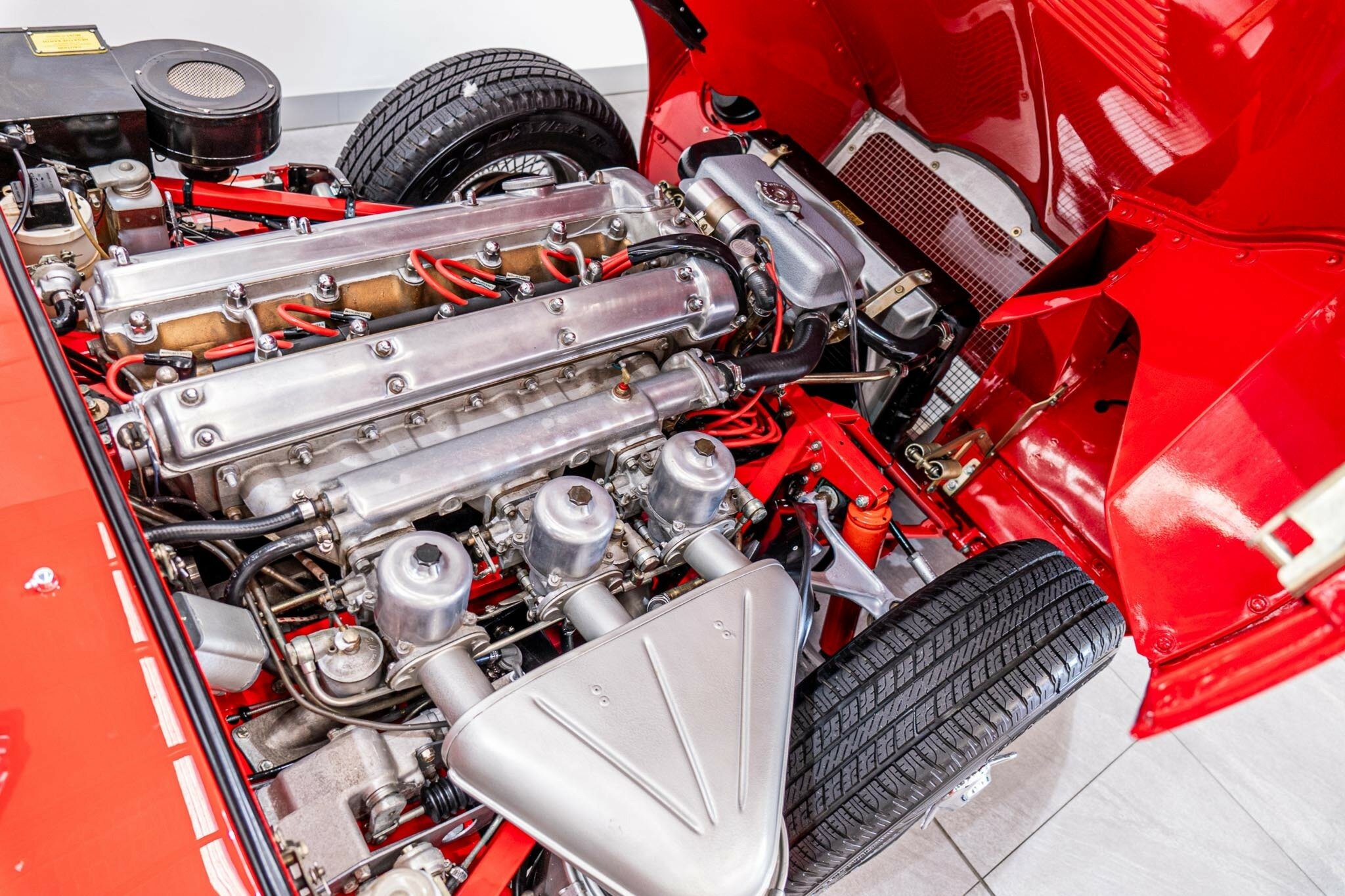 1965 JAGUAR E TYPE SERIES 1 4.2 4 SP MANUAL 2D ROADSTER
