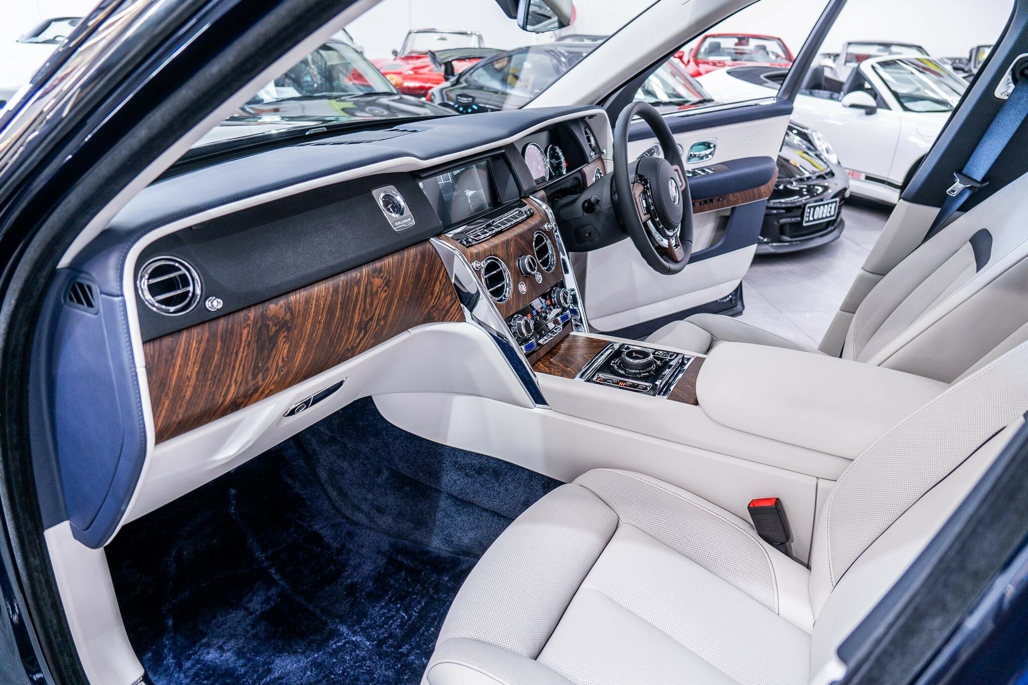 2021 ROLLS-ROYCE CULLINAN RR31 MY22 8 SP AUTOMATIC 5D WAGON