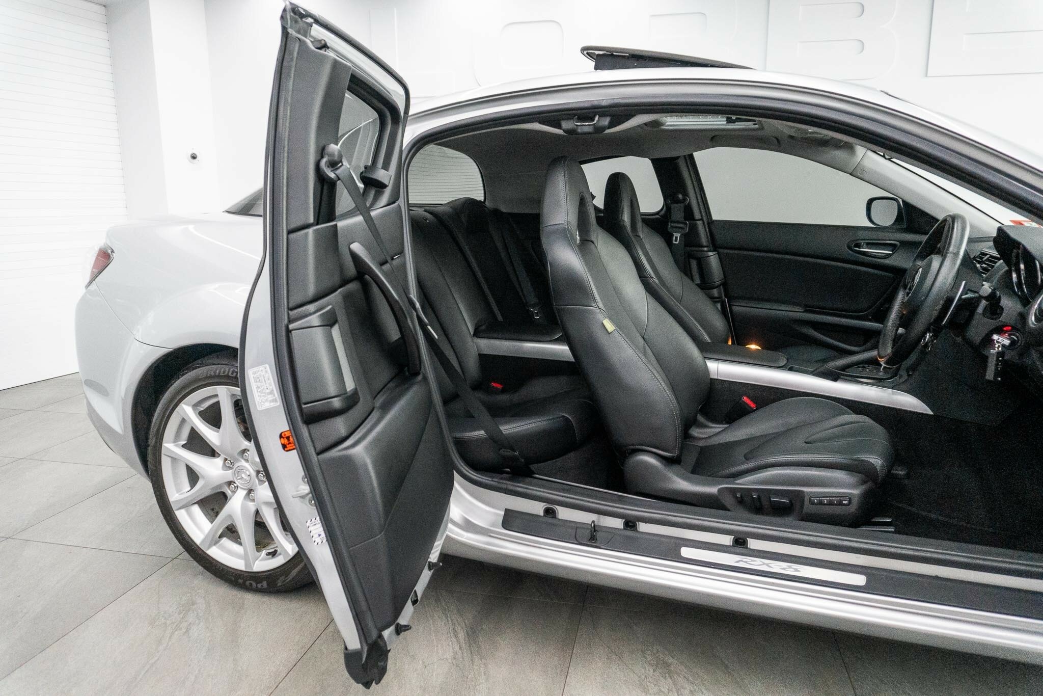 2008 MAZDA RX-8 MY08 LUXURY 6 SP AUTOMATIC 4D COUPE