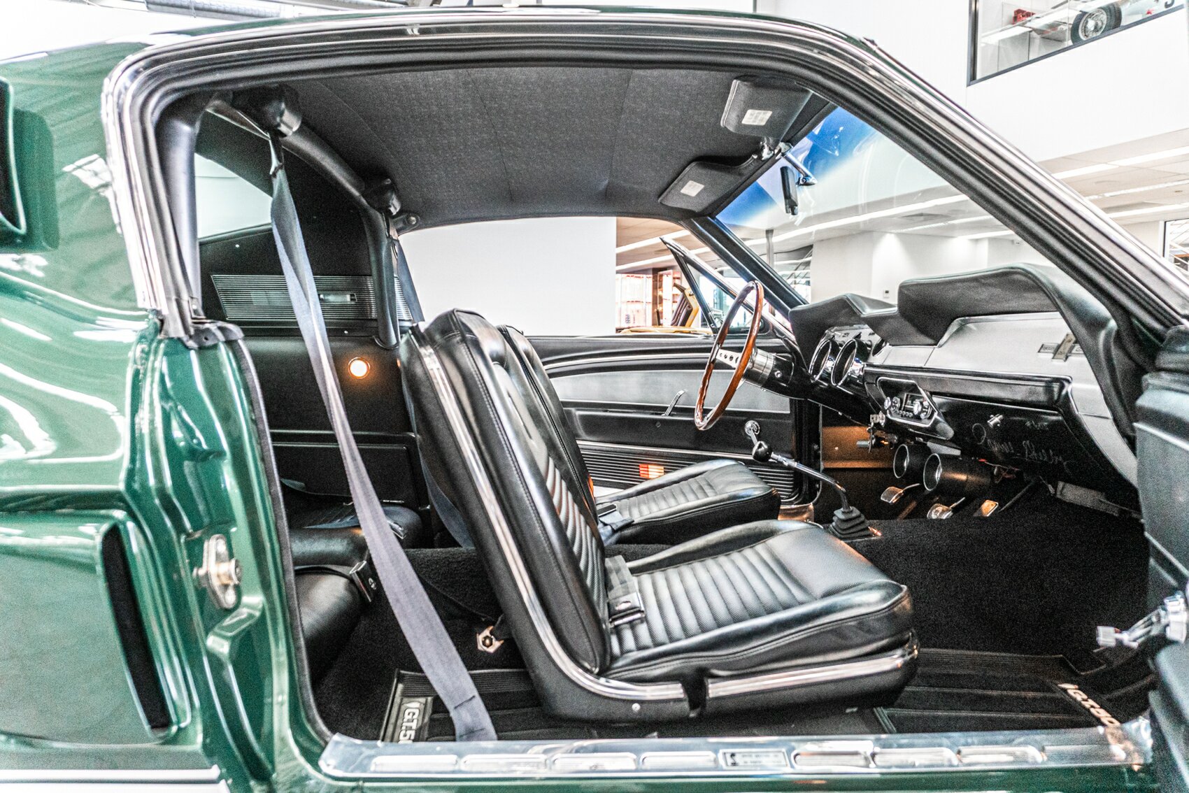 1967 FORD MUSTANG COBRA GT500 428 4 SP MANUAL 2D FASTBACK