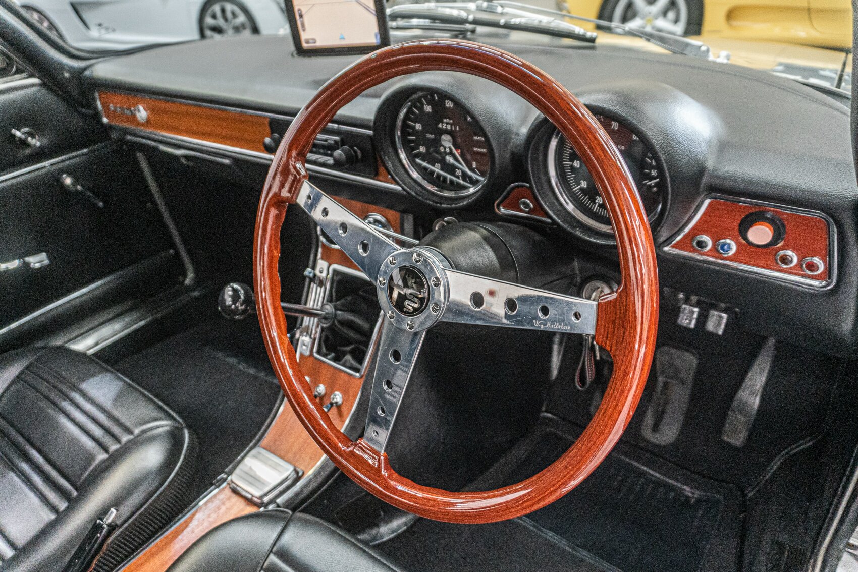 1970 ALFA ROMEO 1750 GT VELOCE 5 SP MANUAL 2D COUPE