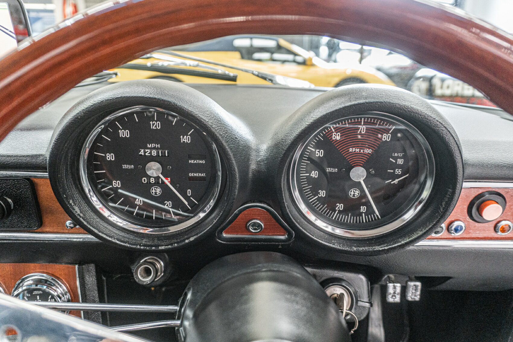 1970 ALFA ROMEO 1750 GT VELOCE 5 SP MANUAL 2D COUPE