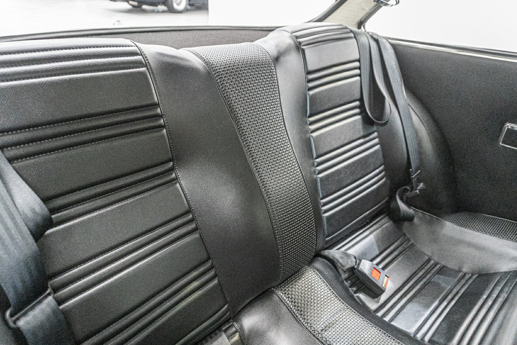 1970 ALFA ROMEO 1750 GT VELOCE 5 SP MANUAL 2D COUPE