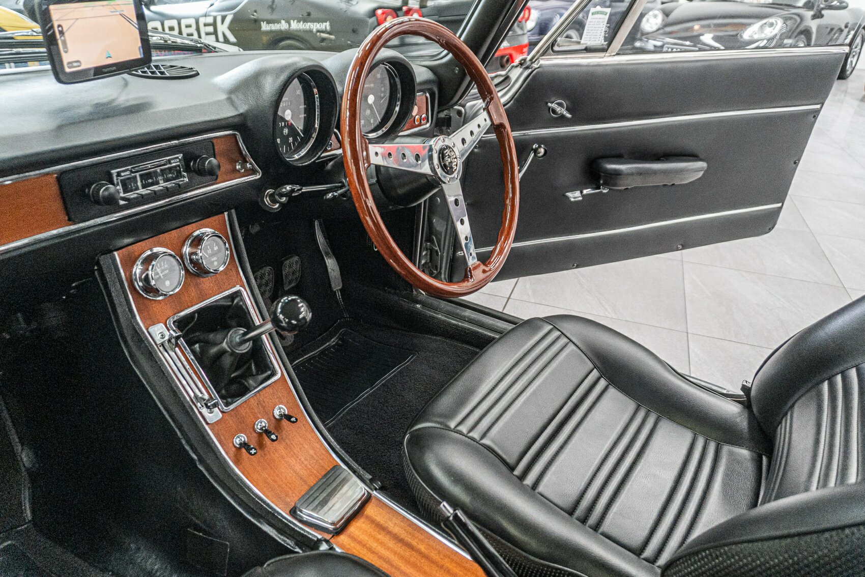 1970 ALFA ROMEO 1750 GT VELOCE 5 SP MANUAL 2D COUPE
