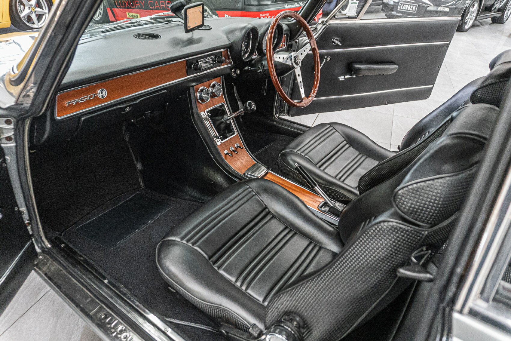 1970 ALFA ROMEO 1750 GT VELOCE 5 SP MANUAL 2D COUPE
