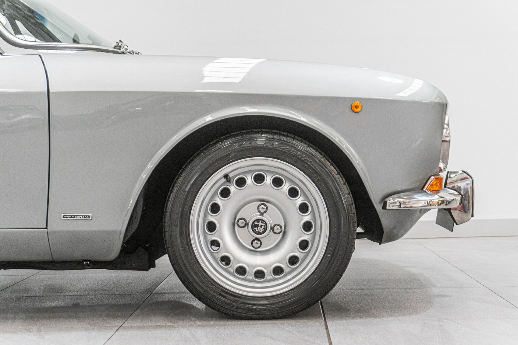 1970 ALFA ROMEO 1750 GT VELOCE 5 SP MANUAL 2D COUPE