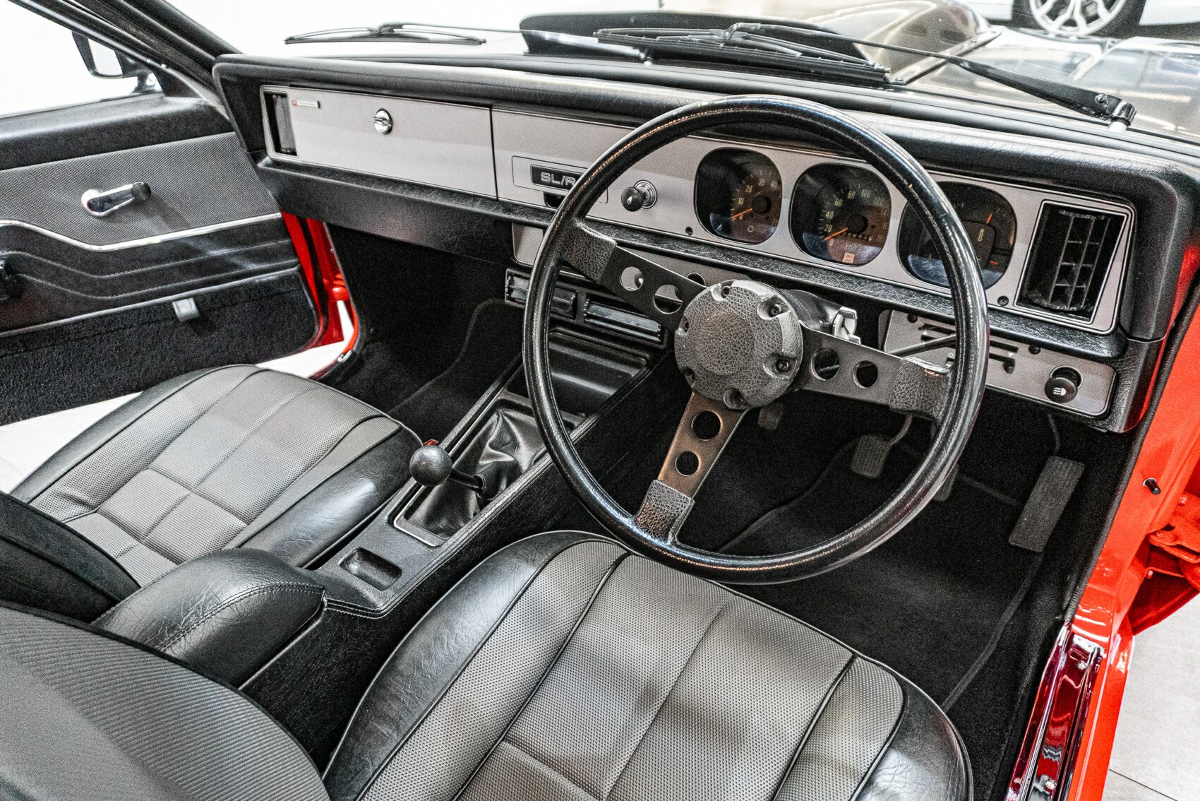 1977 HOLDEN TORANA LX SL/R 5000 A9X 4 SP MANUAL 4D SEDAN