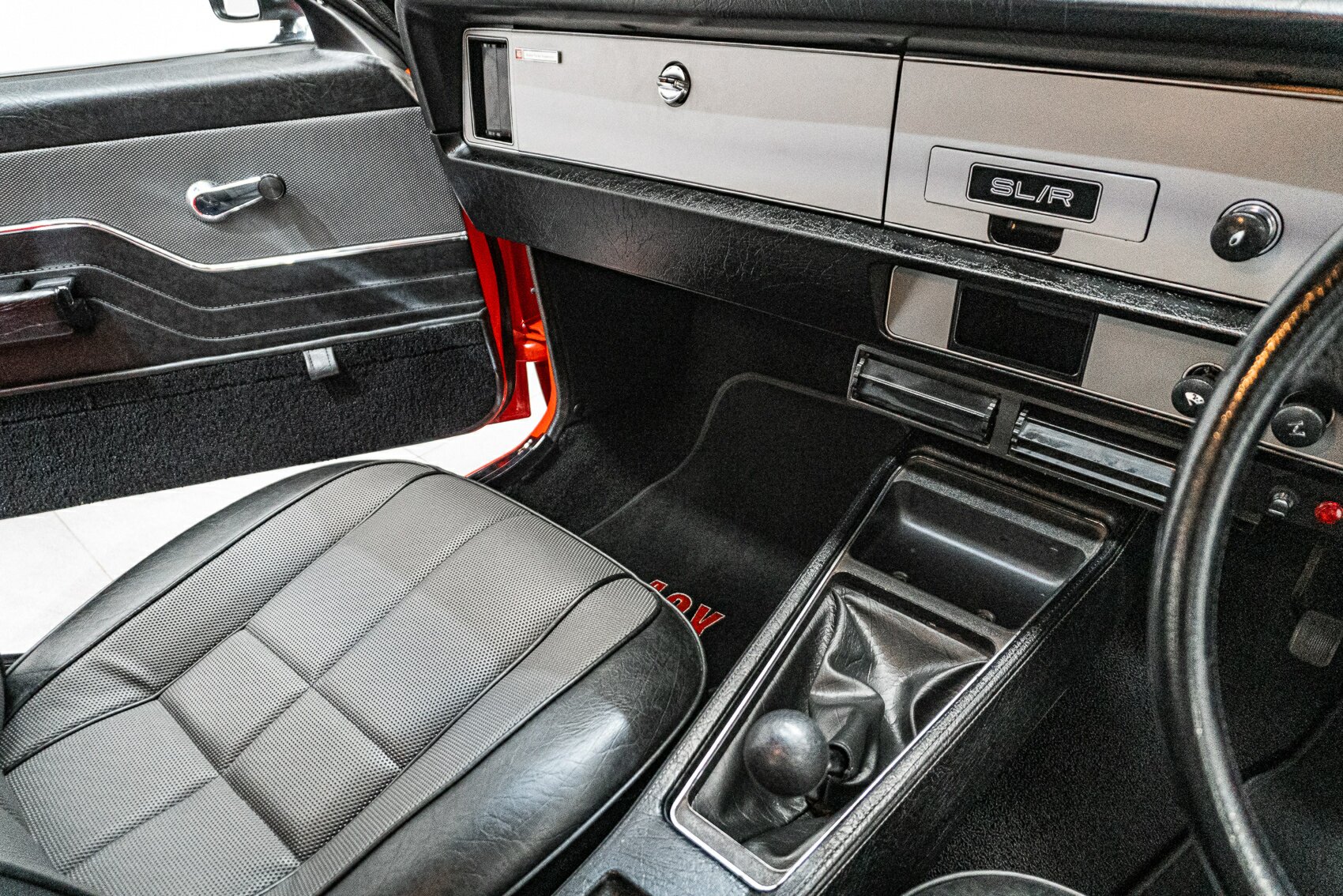 1977 HOLDEN TORANA LX SL/R 5000 A9X 4 SP MANUAL 4D SEDAN