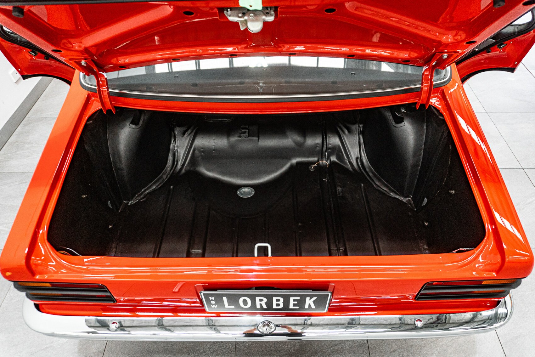 1977 HOLDEN TORANA LX SL/R 5000 A9X 4 SP MANUAL 4D SEDAN