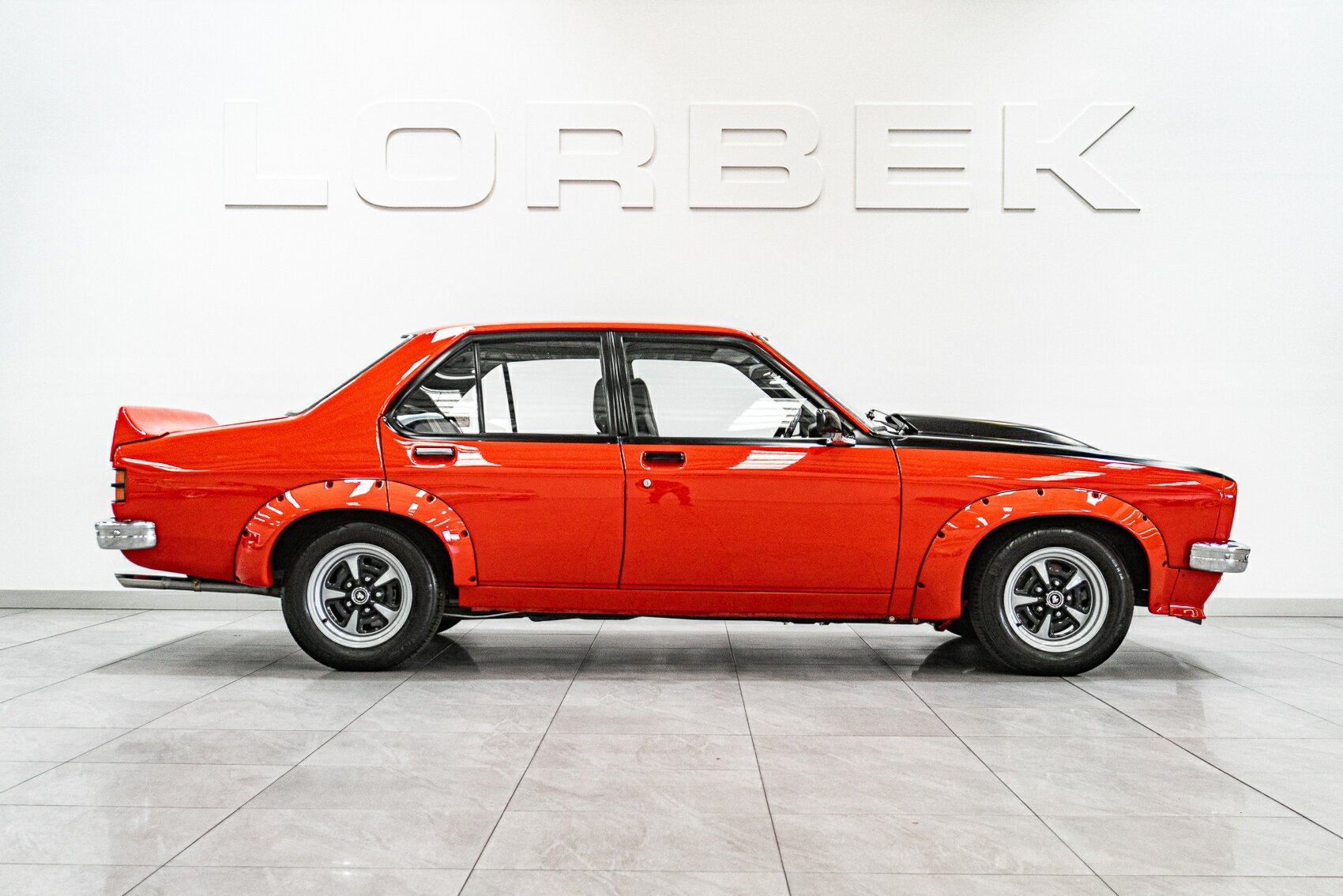 1977 HOLDEN TORANA LX SL/R 5000 A9X 4 SP MANUAL 4D SEDAN