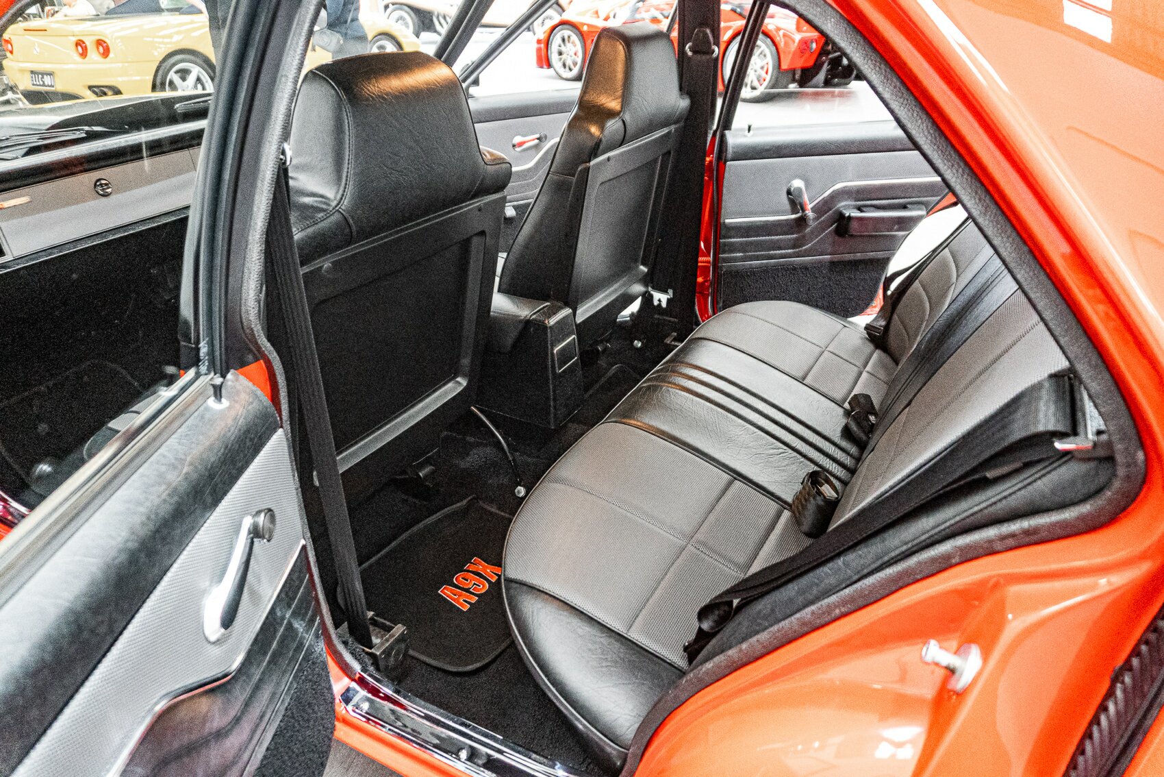 1977 HOLDEN TORANA LX SL/R 5000 A9X 4 SP MANUAL 4D SEDAN