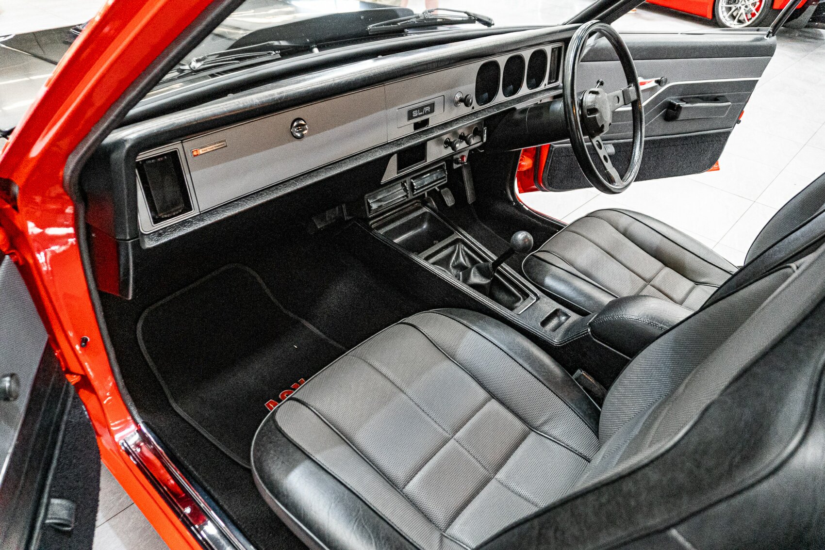 1977 HOLDEN TORANA LX SL/R 5000 A9X 4 SP MANUAL 4D SEDAN