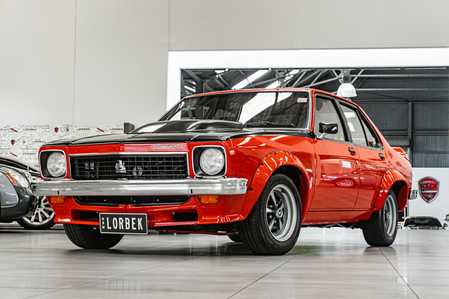 1977 HOLDEN TORANA LX SL/R 5000 A9X 4 SP MANUAL 4D SEDAN