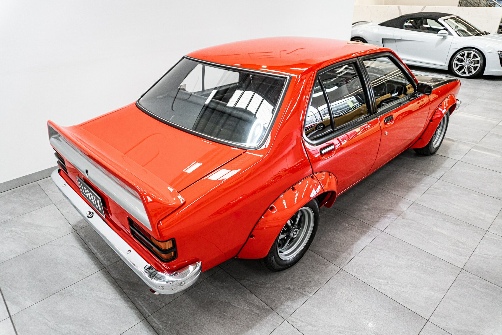 1977 HOLDEN TORANA LX SL/R 5000 A9X 4 SP MANUAL 4D SEDAN