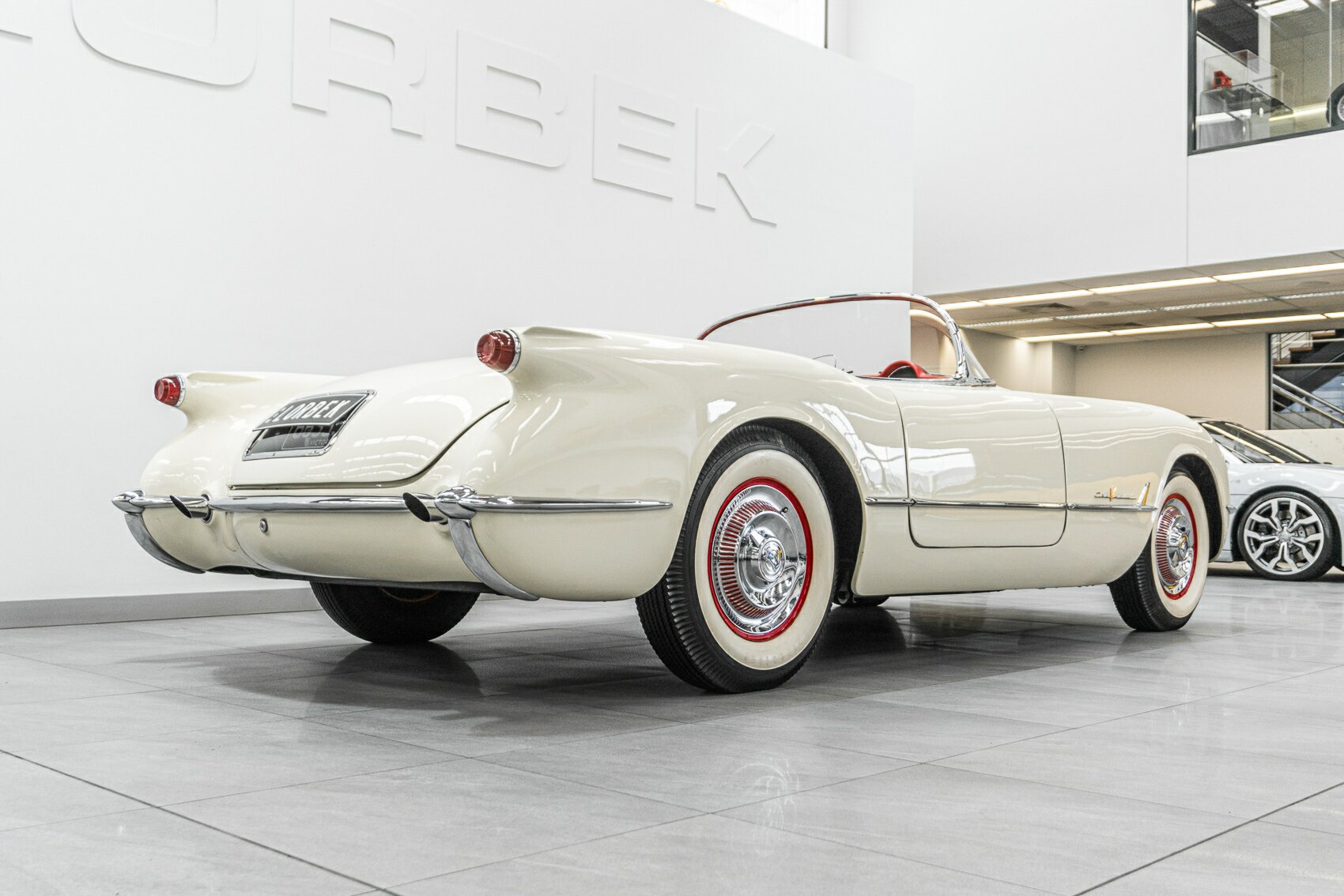 1954 CHEVROLET CORVETTE C1 2 SP AUTOMATIC 2D ROADSTER