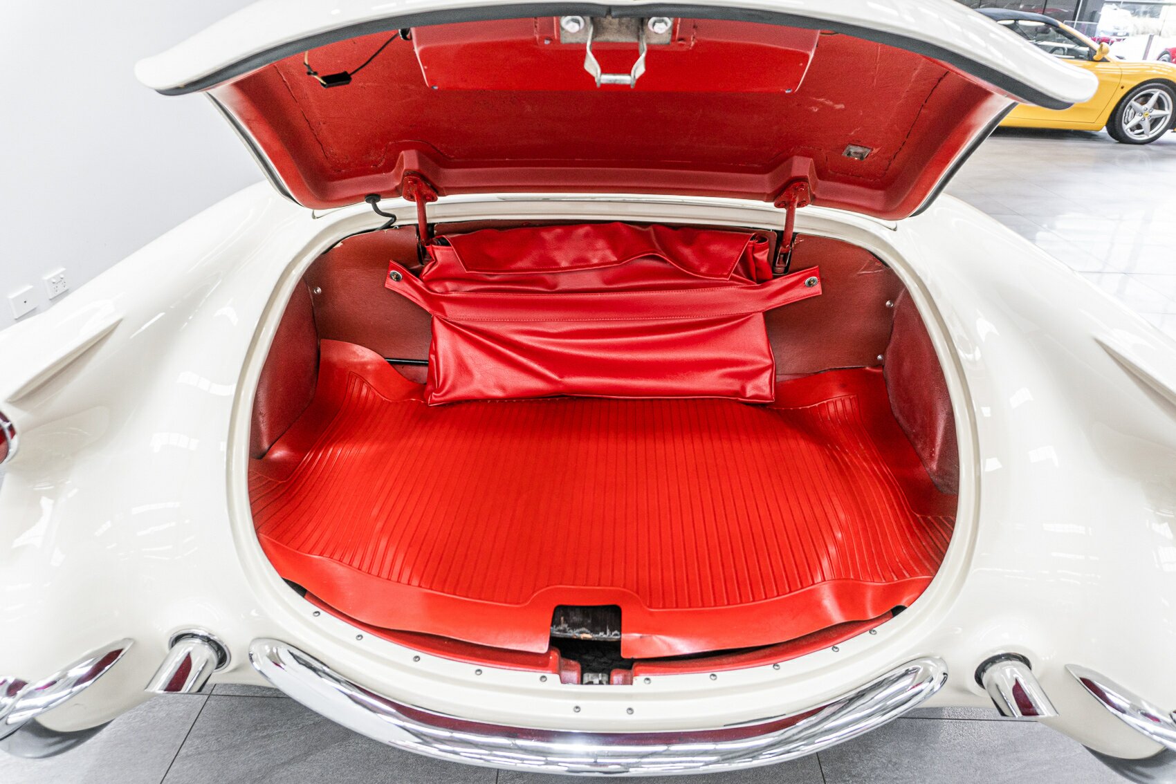 1954 CHEVROLET CORVETTE C1 2 SP AUTOMATIC 2D ROADSTER