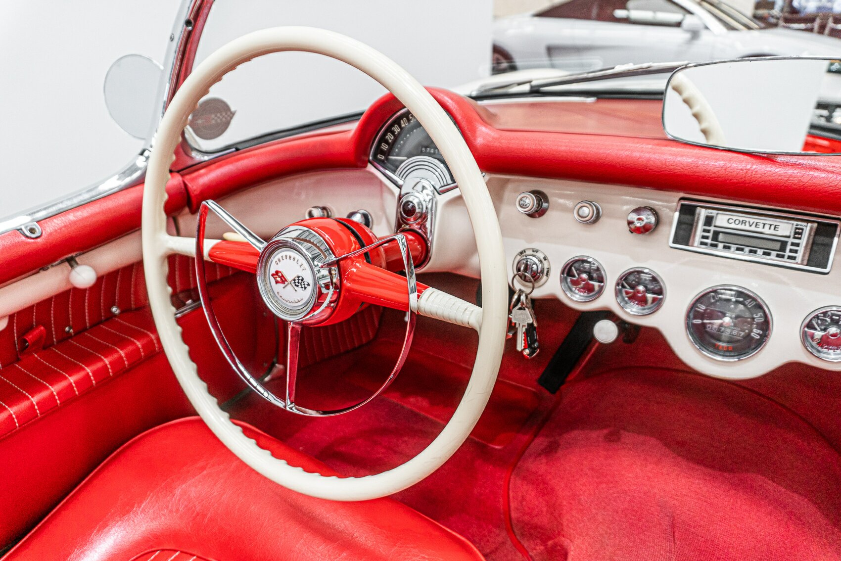 1954 CHEVROLET CORVETTE C1 2 SP AUTOMATIC 2D ROADSTER