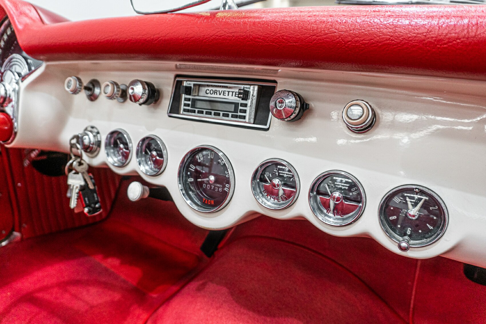 1954 CHEVROLET CORVETTE C1 2 SP AUTOMATIC 2D ROADSTER