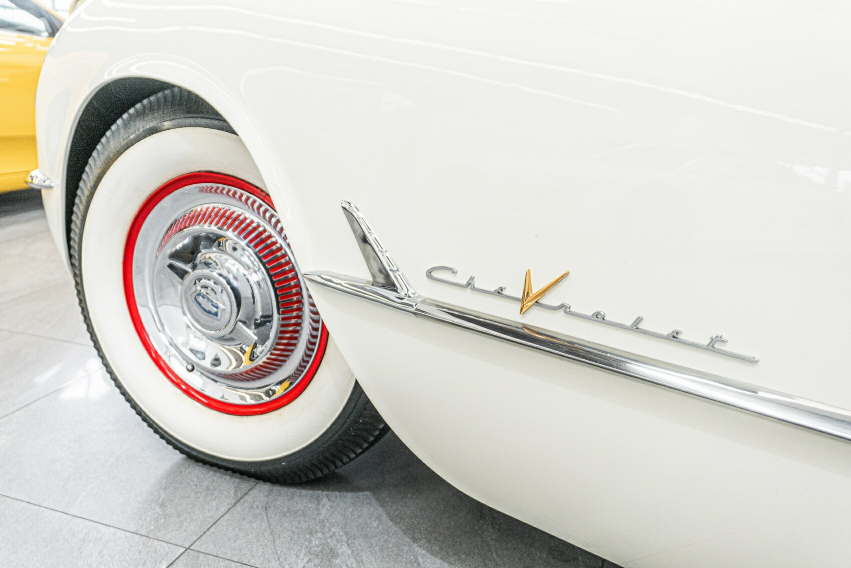 1954 CHEVROLET CORVETTE C1 2 SP AUTOMATIC 2D ROADSTER