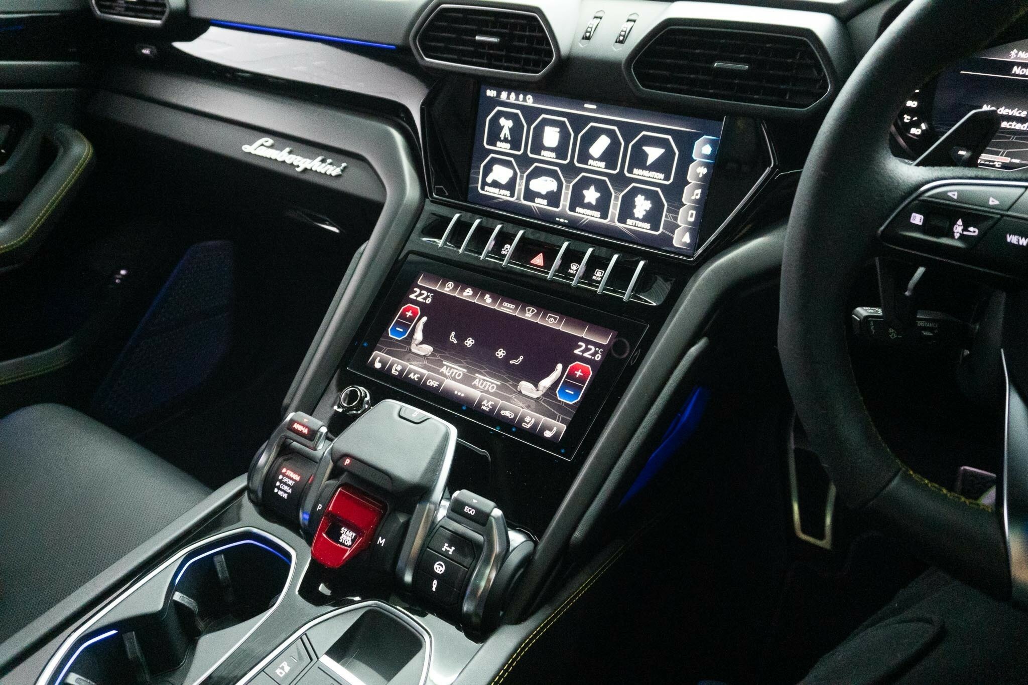 2021 LAMBORGHINI URUS 636 MY22 8 SP AUTOMATIC 4D WAGON