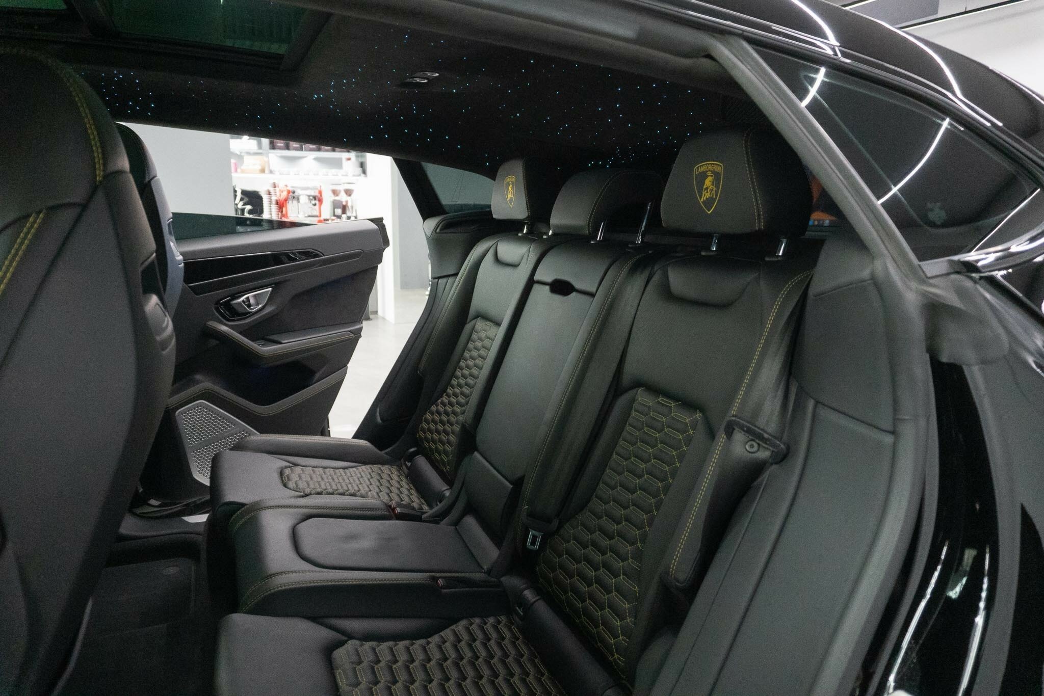 2021 LAMBORGHINI URUS 636 MY22 8 SP AUTOMATIC 4D WAGON