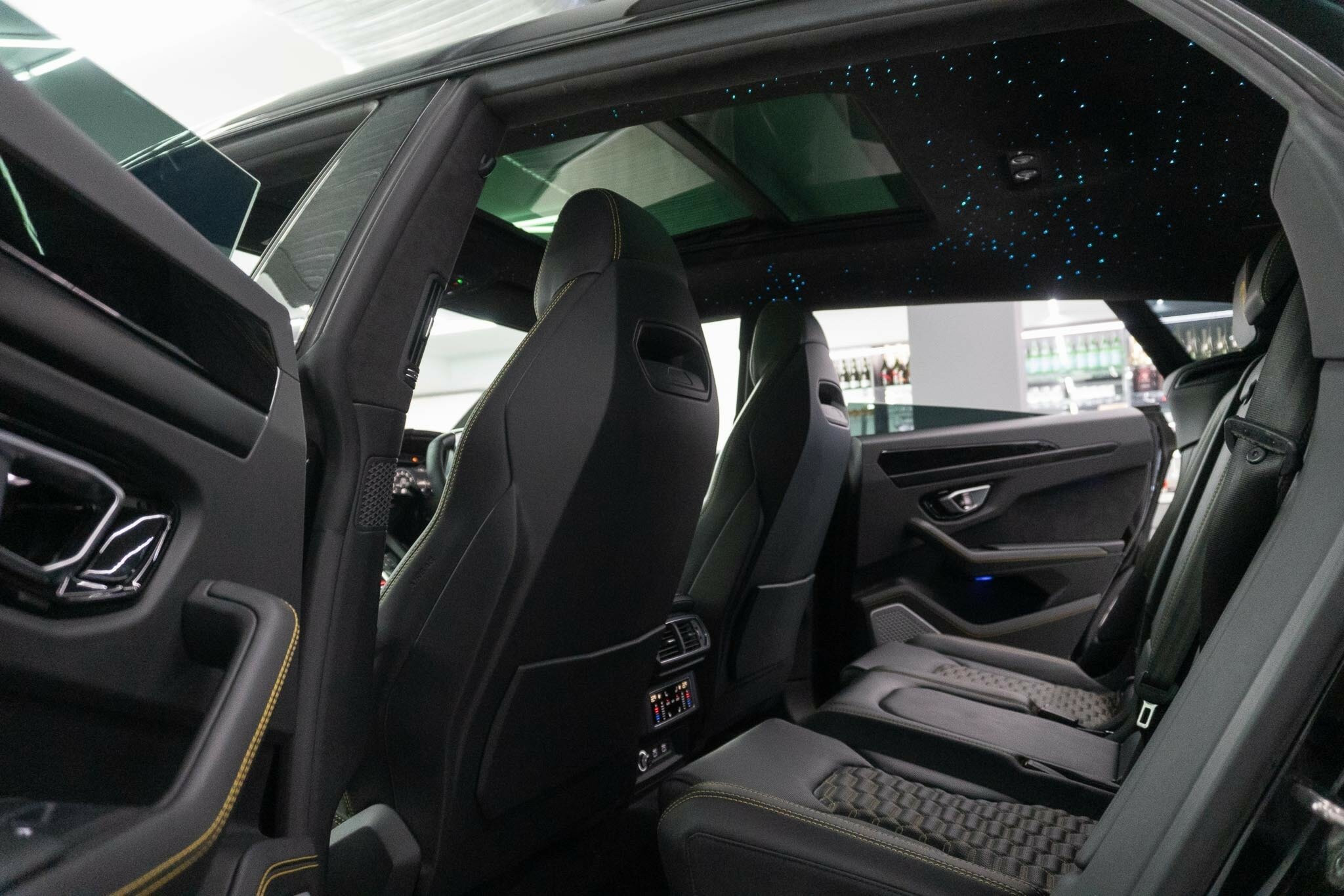 2021 LAMBORGHINI URUS 636 MY22 8 SP AUTOMATIC 4D WAGON