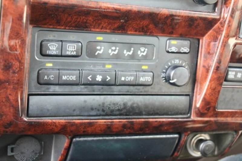 2002 TOYOTA LANDCRUISER PRADO GRANDE (4x4) VZJ95R